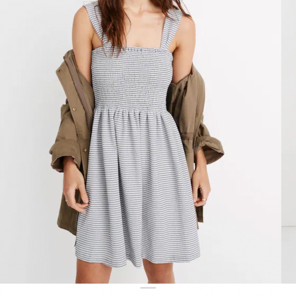 Madewell Texture & Thread Smocked Dress in Blue/White Stripe size M